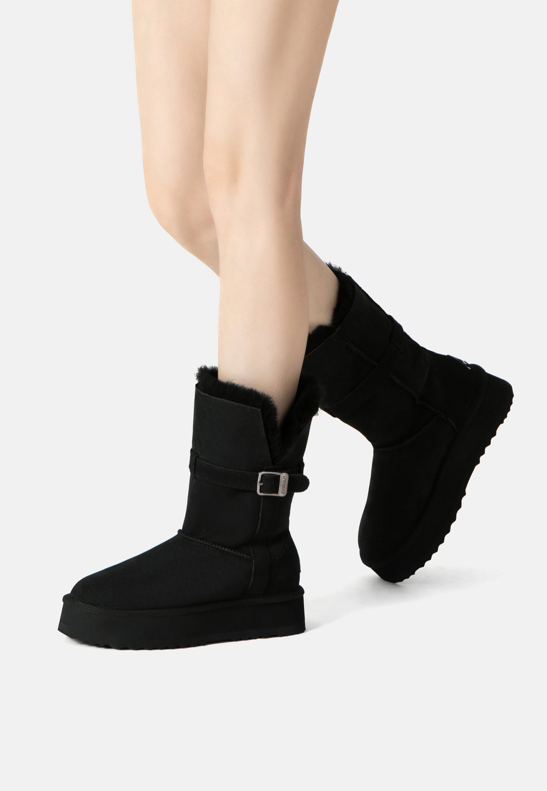 EVERAU Brush Black Platform Boots Botki Czarne