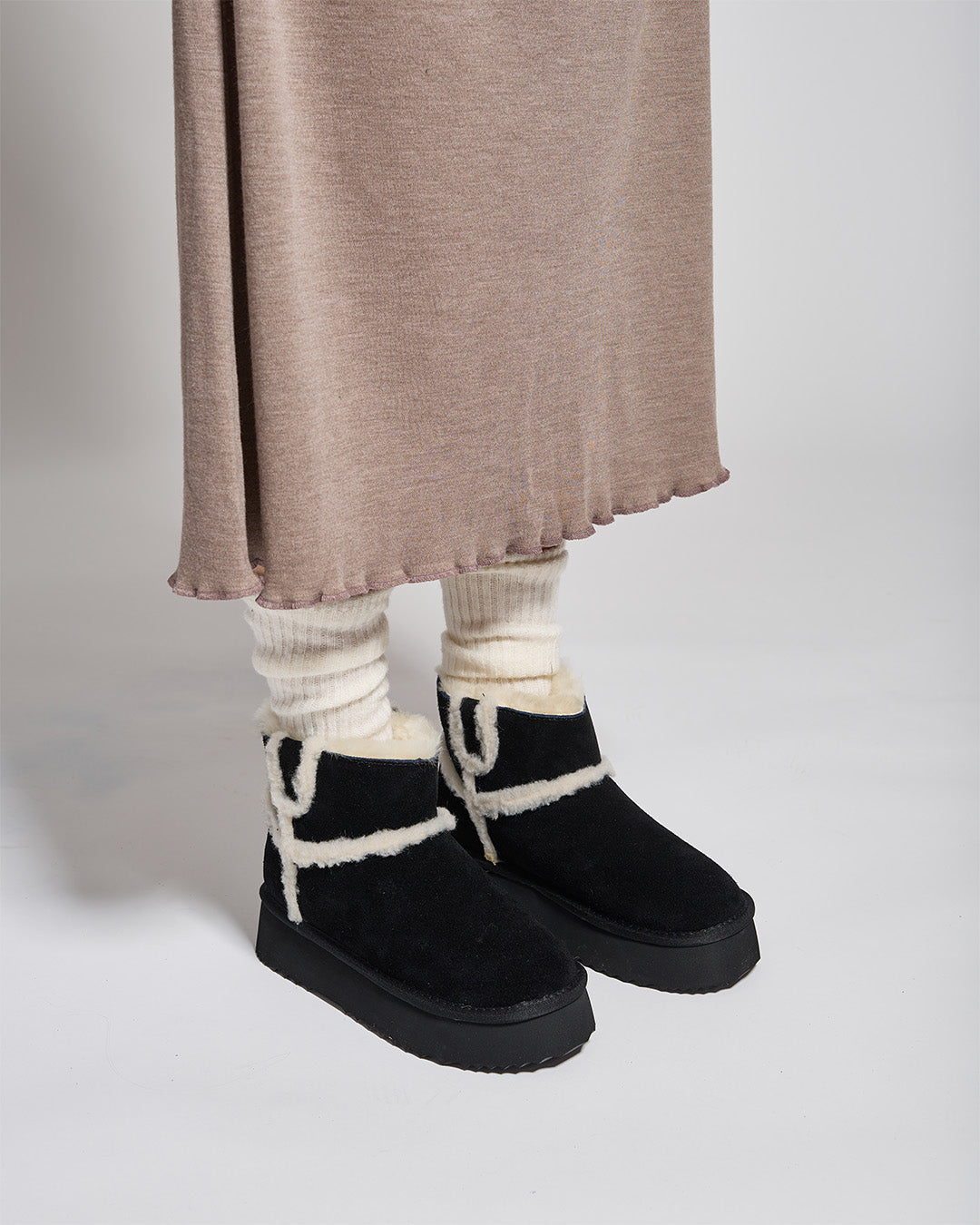 EVERAU Barren Black Leather Chic Platform Short Boots Botki Czarne
