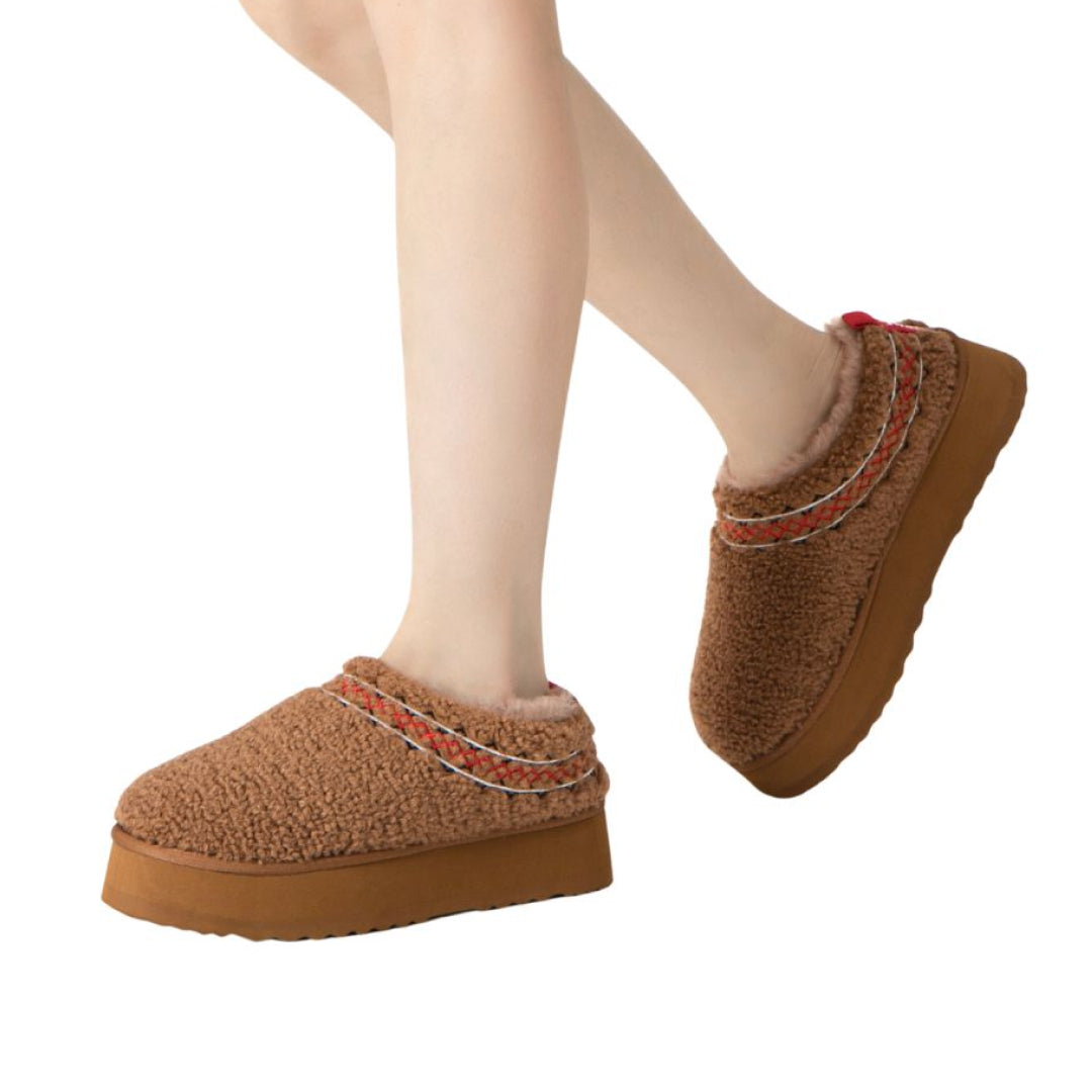 EVERAU Lewin Chestnut Plush Platform Slippers Kapcie Brązowe